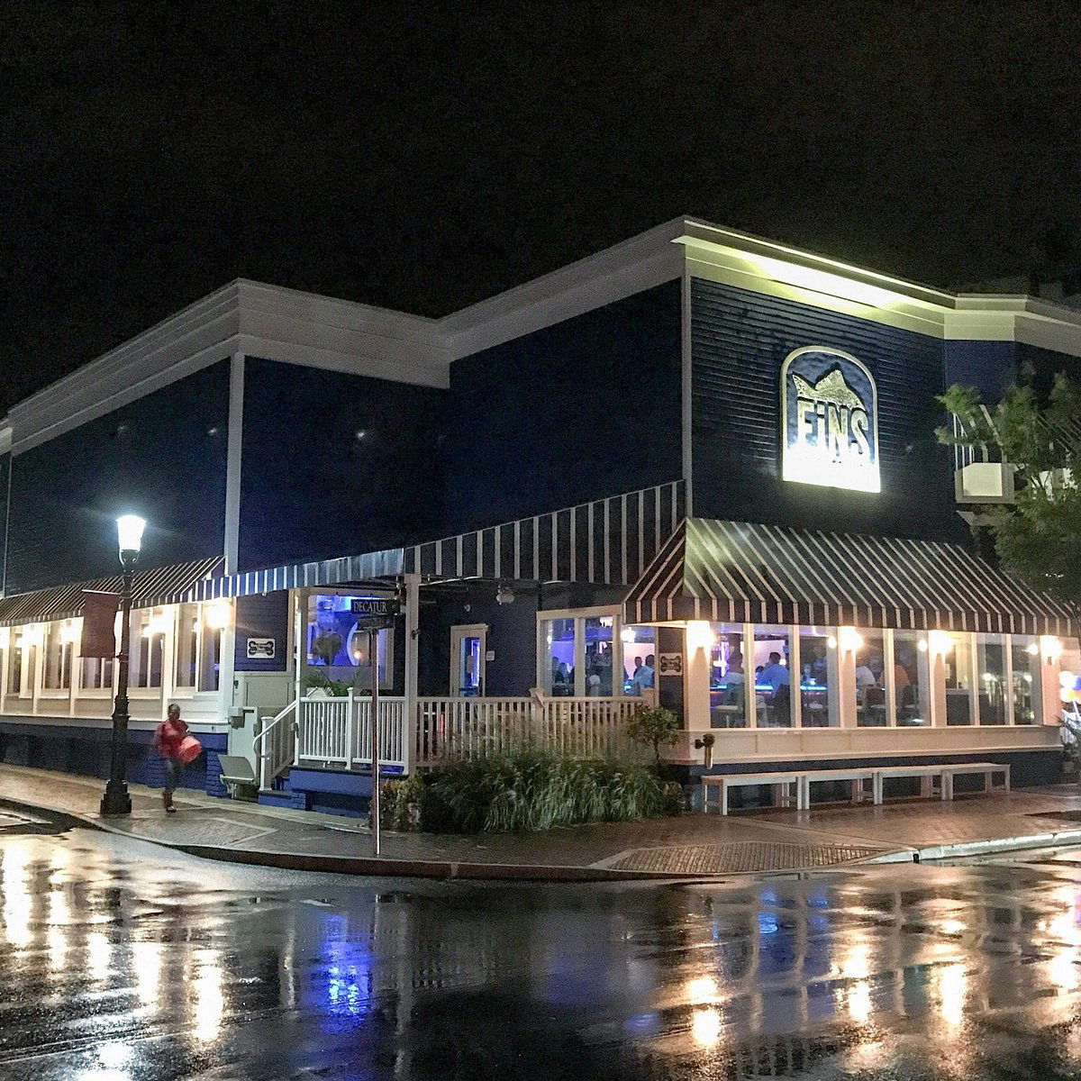 Fins Bar & Grille, Restaurant in Cape May