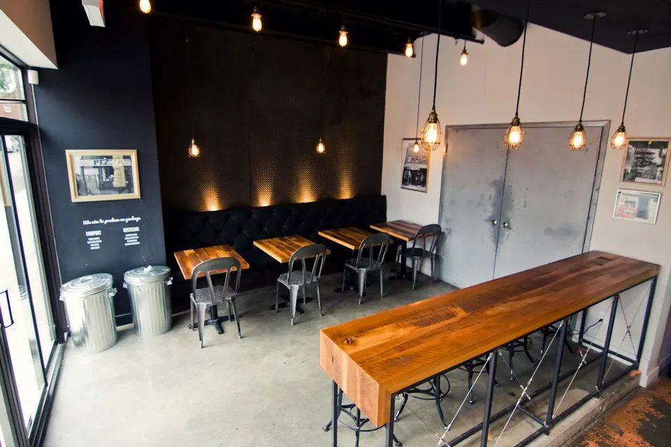 Pizzeria Badiali, Restaurant in Toronto