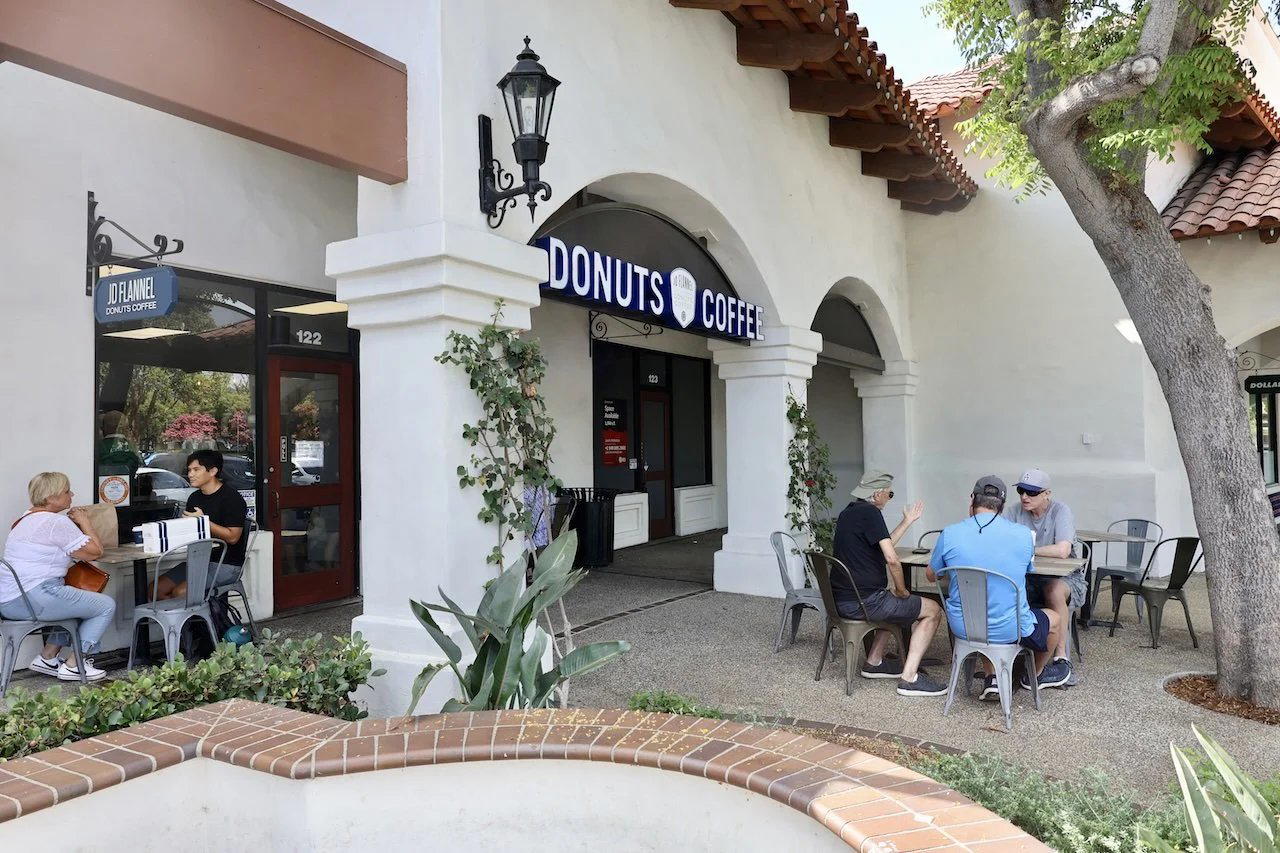 Jd flannel donuts and coffee restaurant in San Juan Capistrano, United States