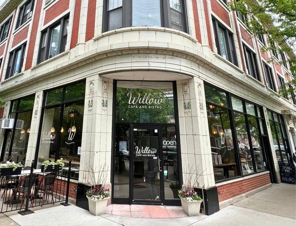 Willow Café and Bistro restaurant in Chicago, United States