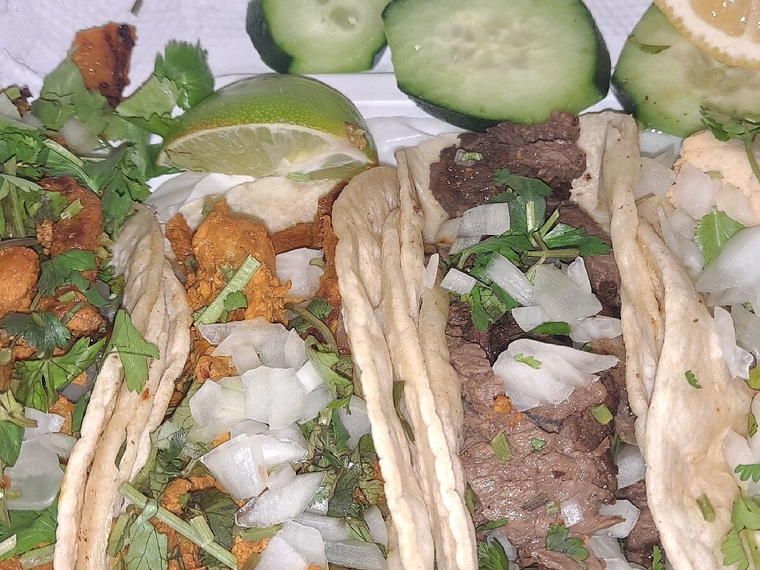 Tacos 5 DE Mayo Restaurant, Hyattsville, United States
