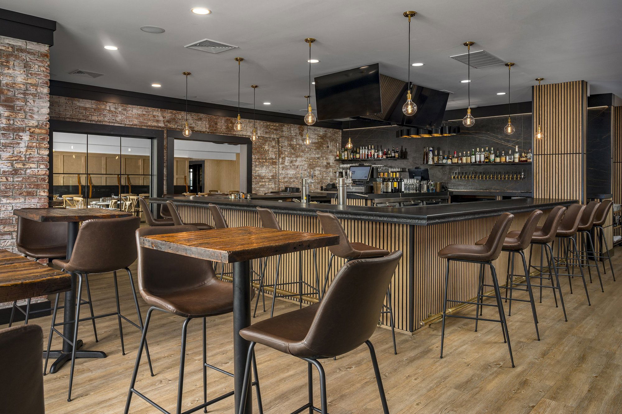 The Arlington, Restaurant in Ship Bottom