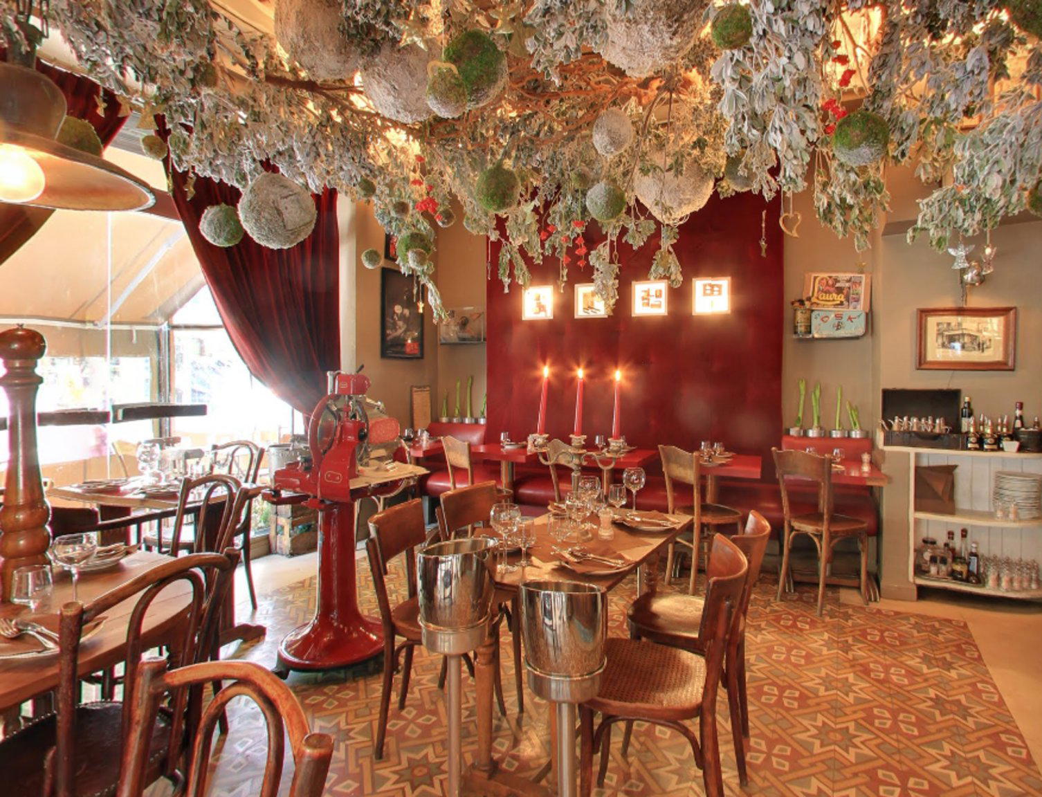 Da Laura restaurant in Cannes, France