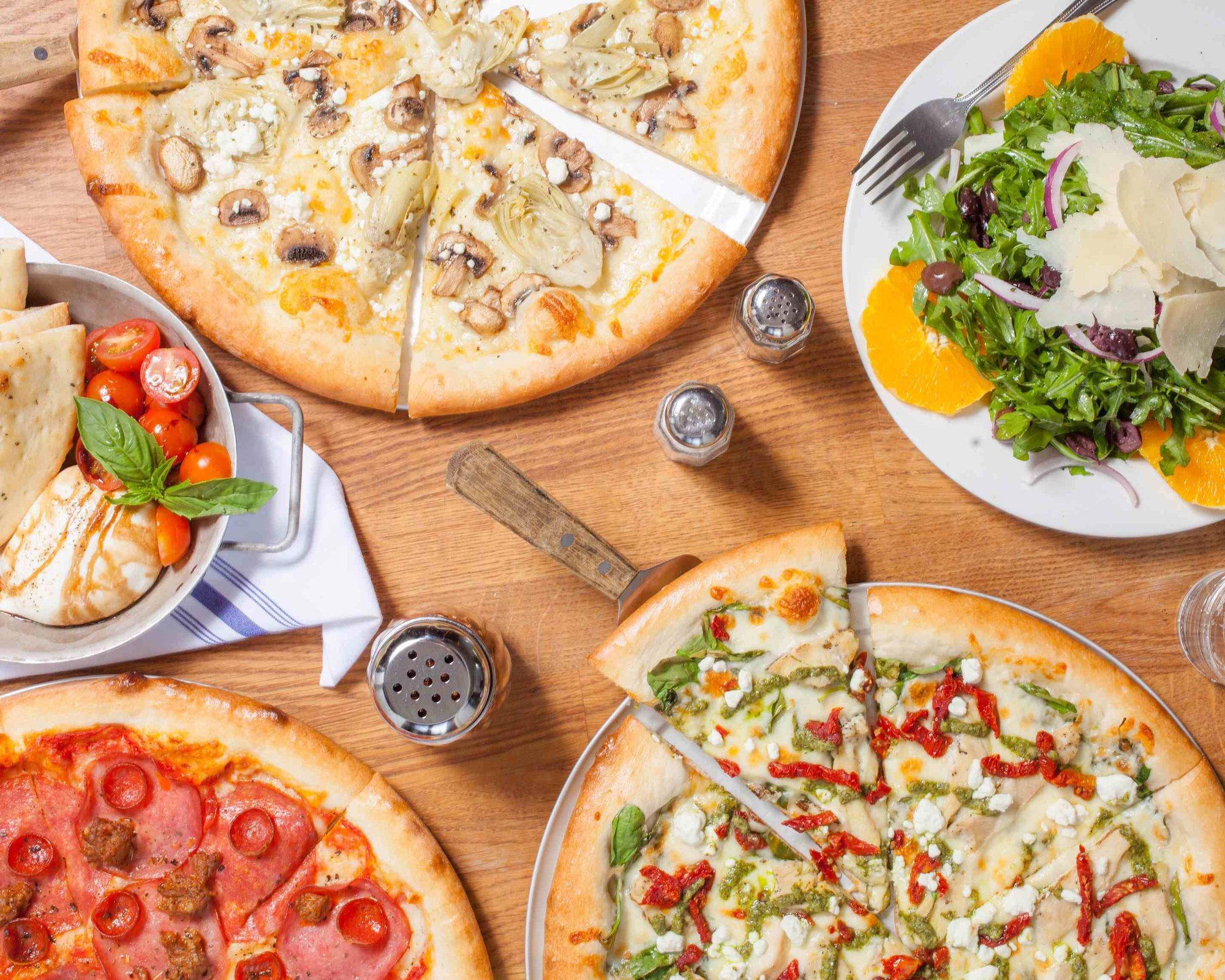 Primo Pizza Parlor restaurant in Seattle, United States