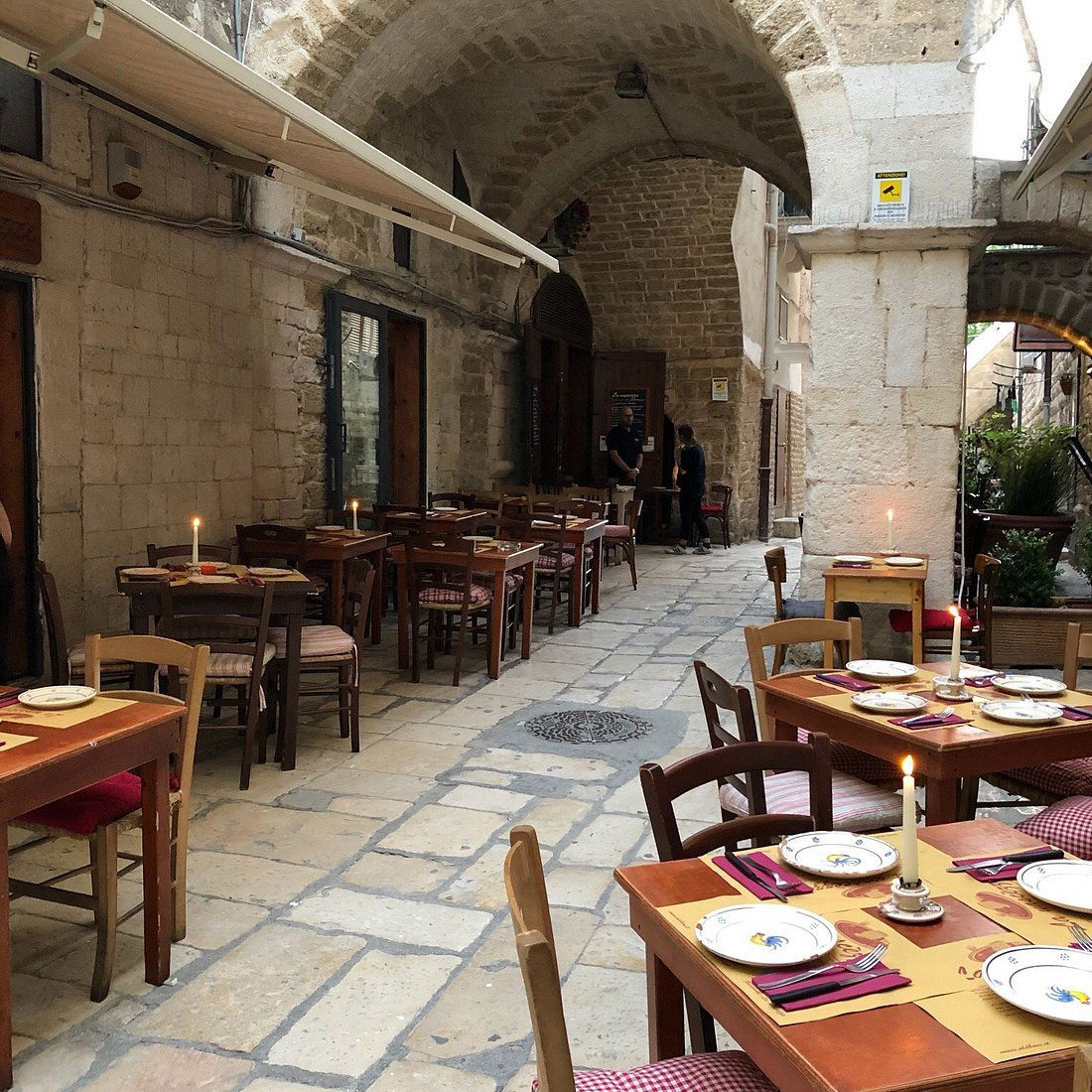 La Uascezze, Restaurant in Bari