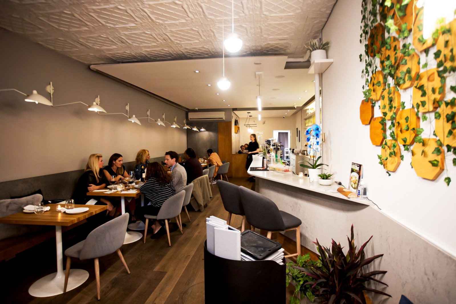 Est Restaurant, Toronto, Canada