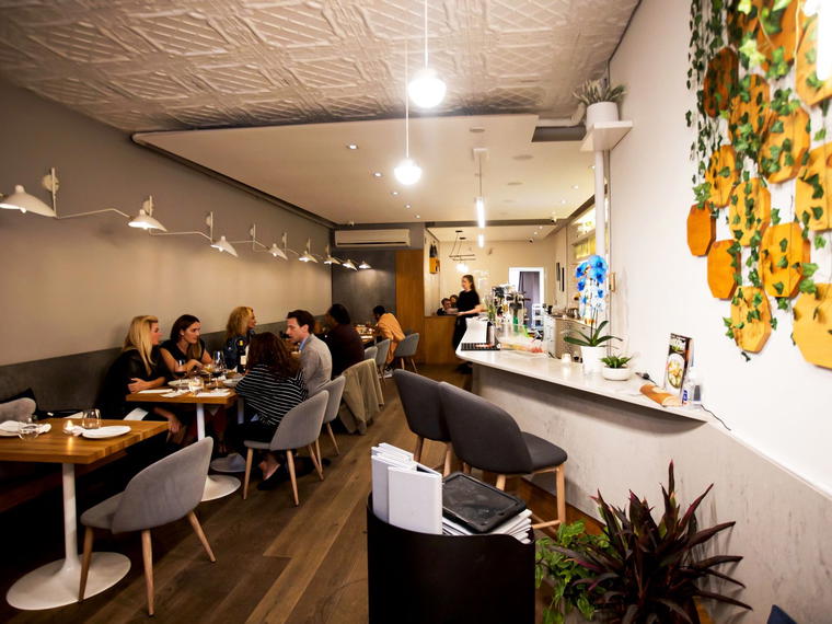 Est Restaurant, Toronto, Canada