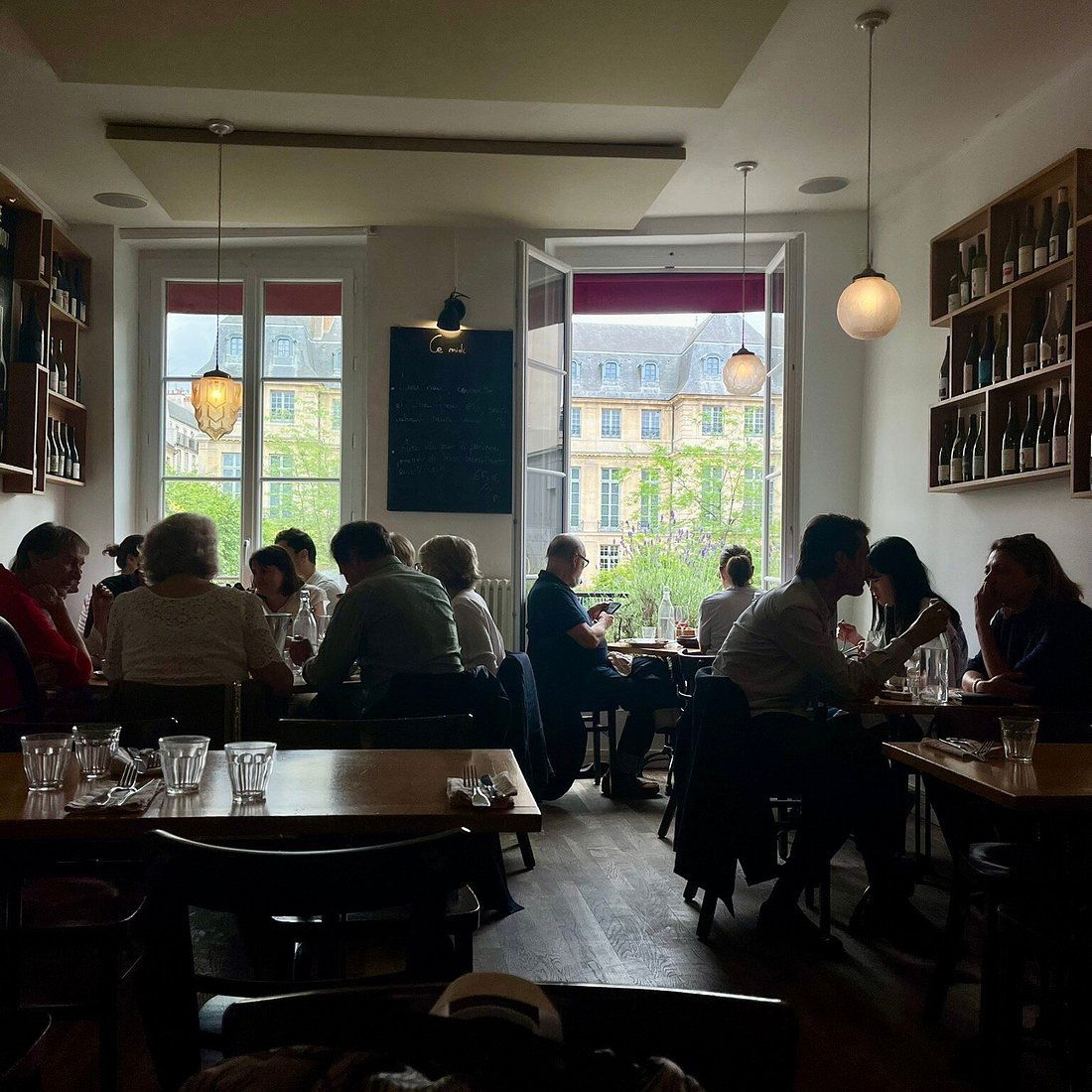 Glou, Restaurant in Paris