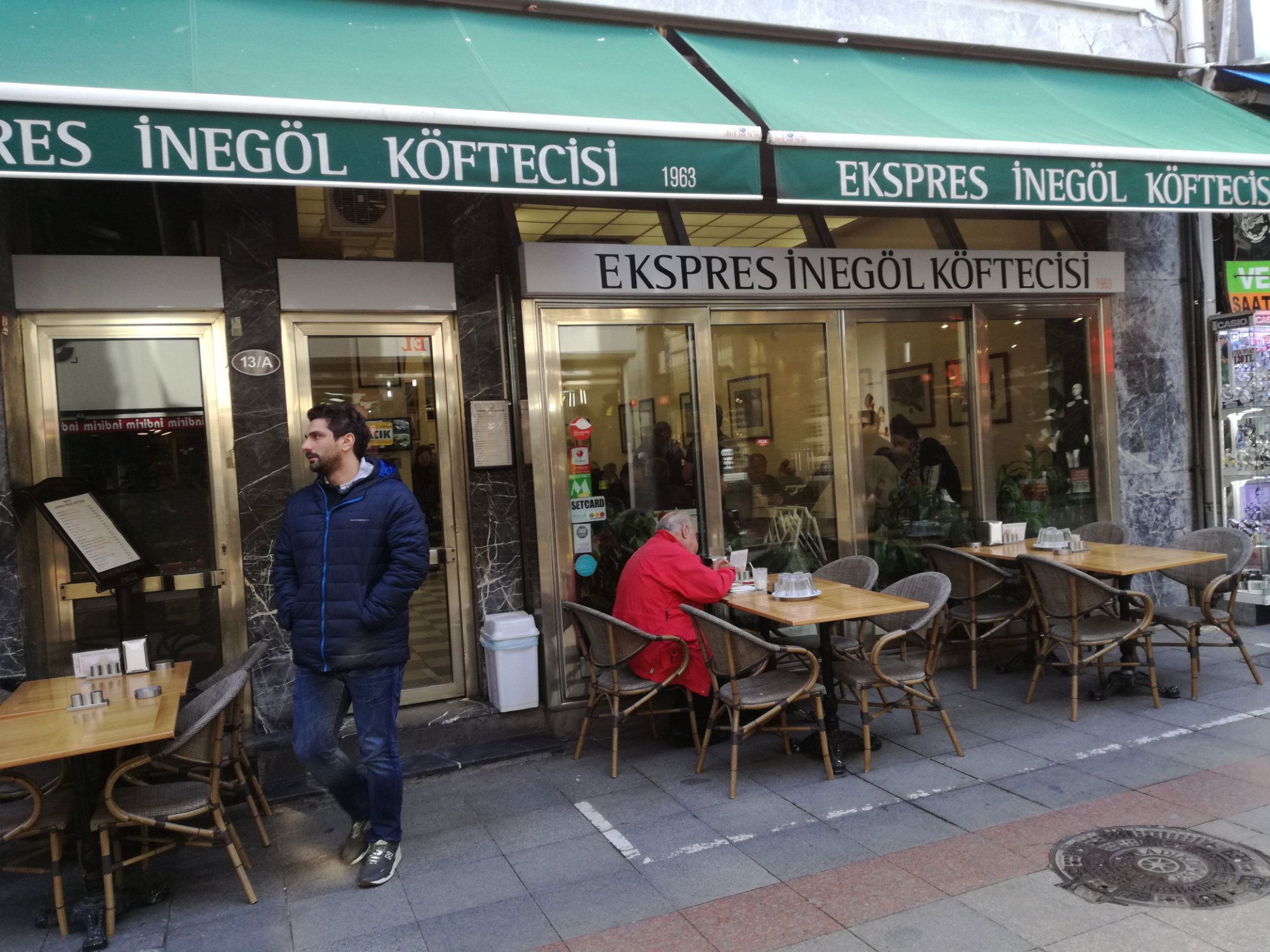 Ekspres İnegöl Köftecisi, Restaurant in Istanbul