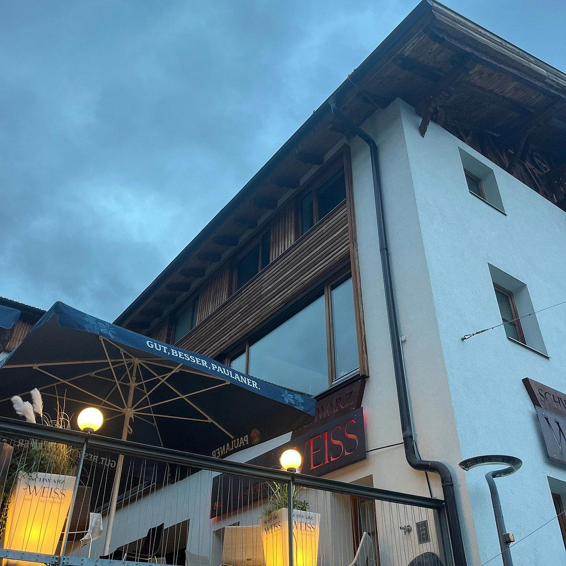 Restaurant Schwarz Weiss restaurant in Axams