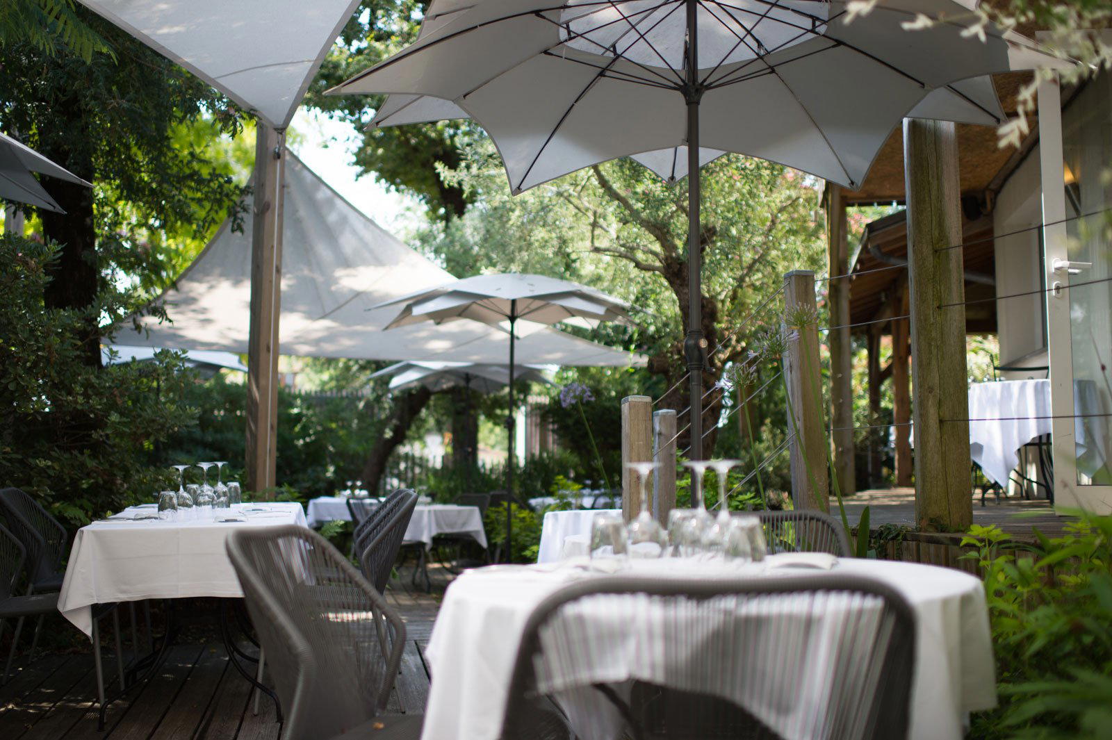 Le Pitey restaurant in Arès, France