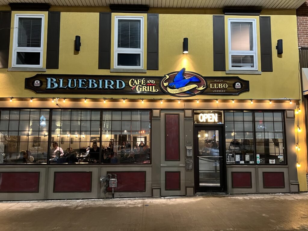 Bluebird Café, Restaurant in Whistler
