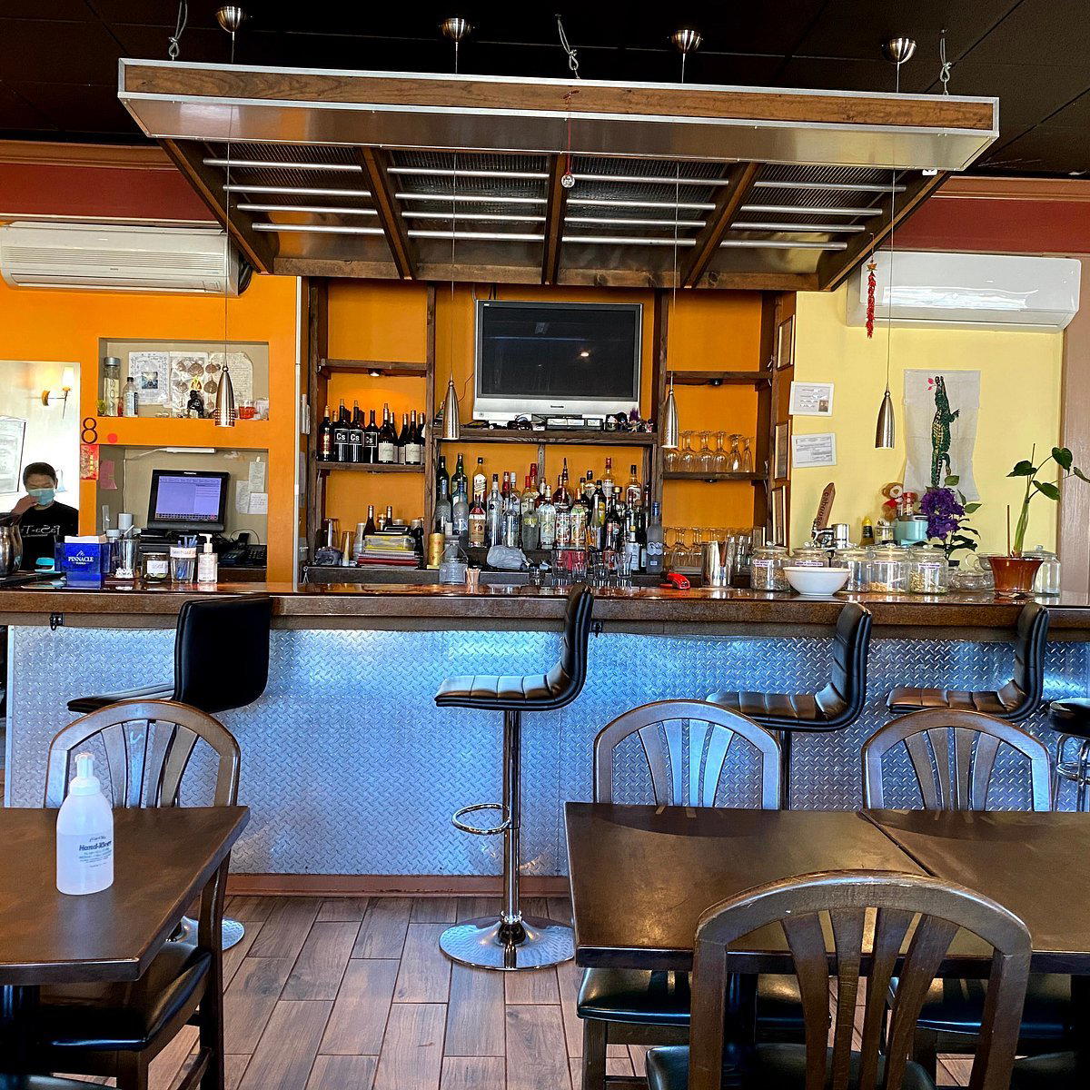 Pasa Thai restaurant in McLean, United States