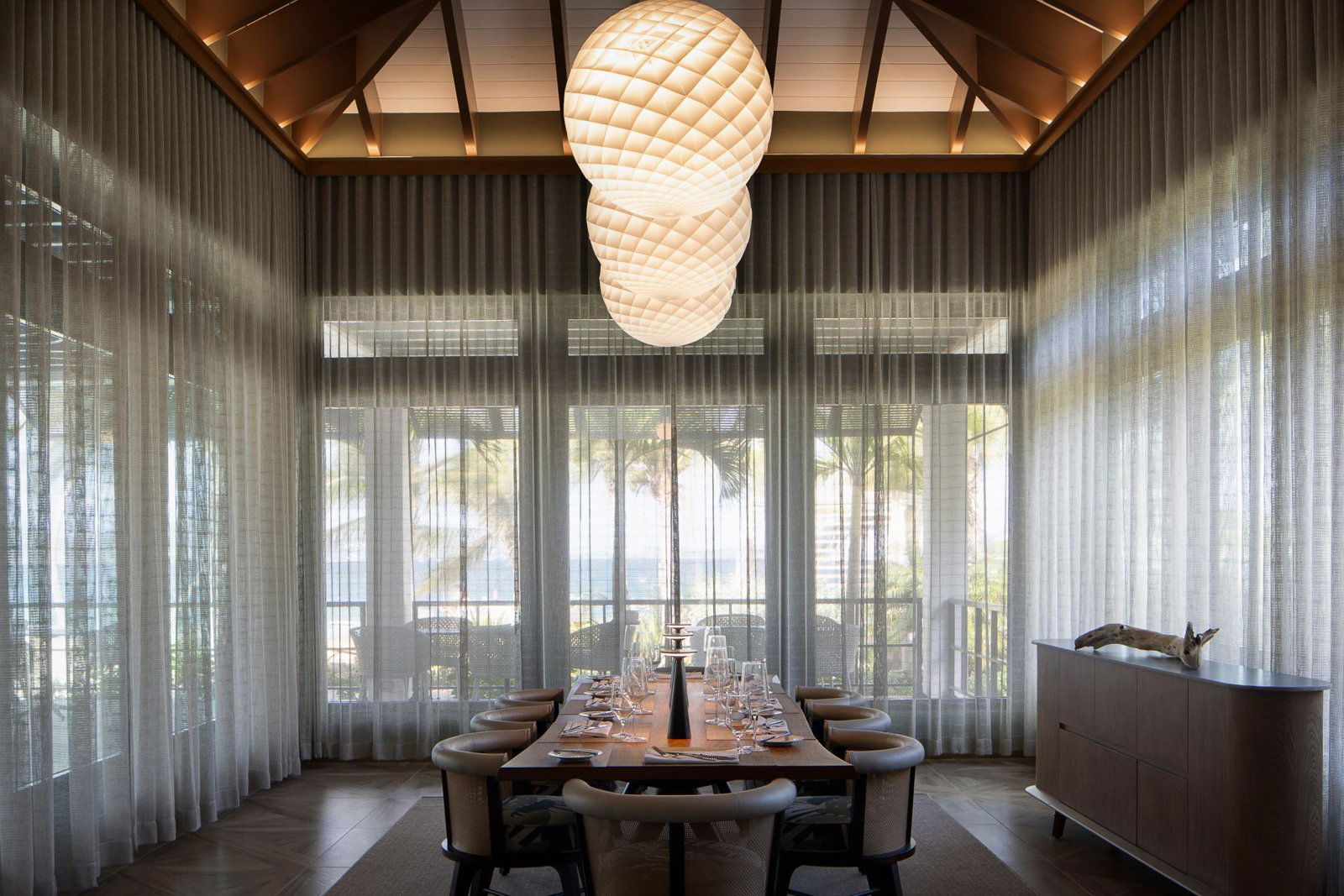 The Drake Steakhouse, Restaurant in Peter Island