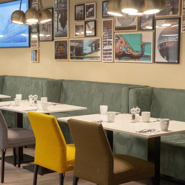 Tony's Pizzeria Airport restaurant in Schonefeld