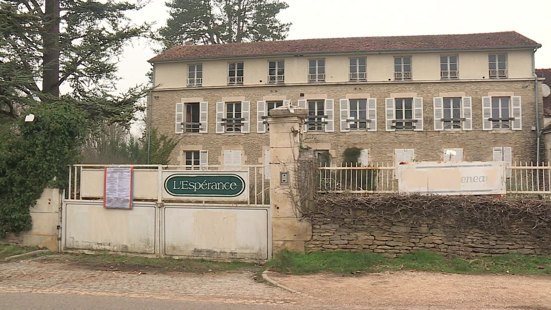 Esperance, Saint-Père-en-Vézelay, France