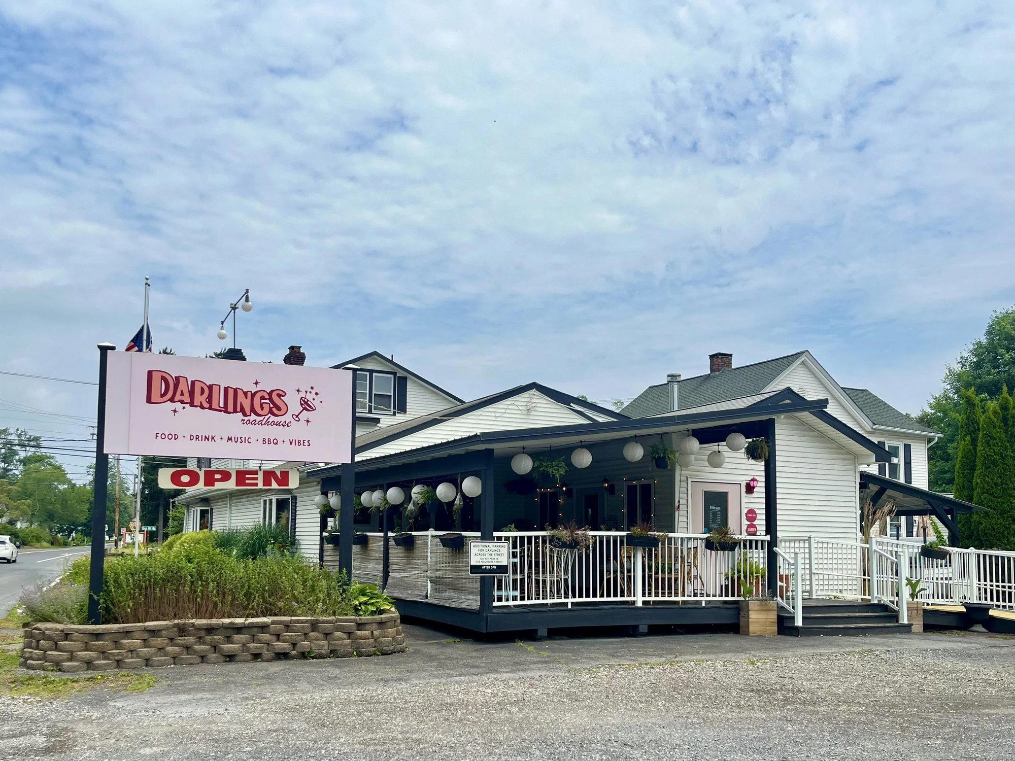Darlings restaurant in Tillson