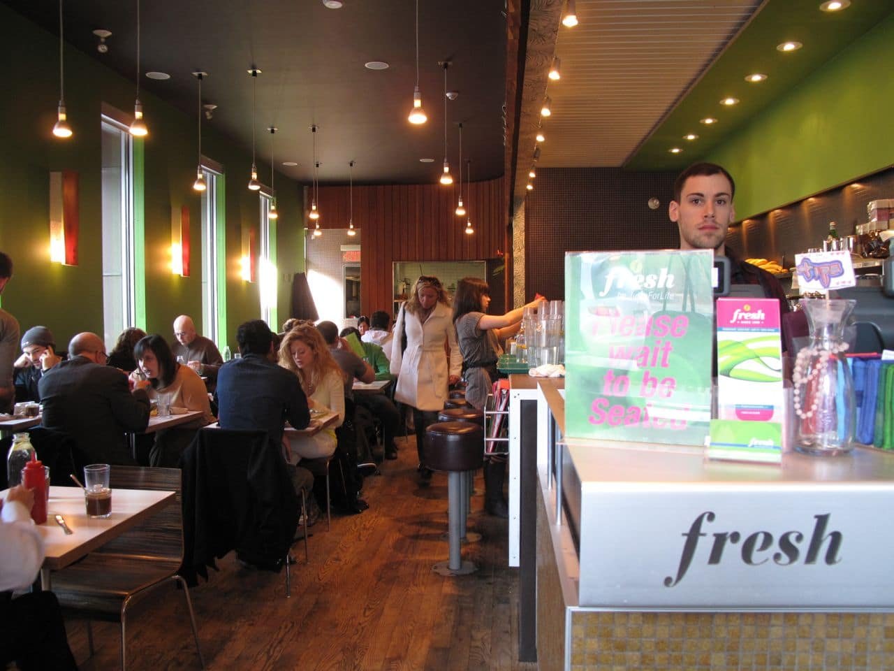 Fresh on Bloor, Restaurant in Toronto