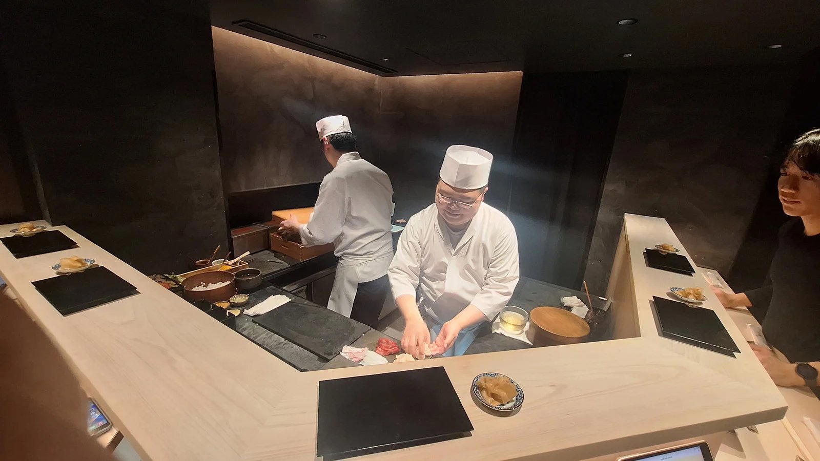 立喰 鮨となり restaurant in Tokyo, Japan