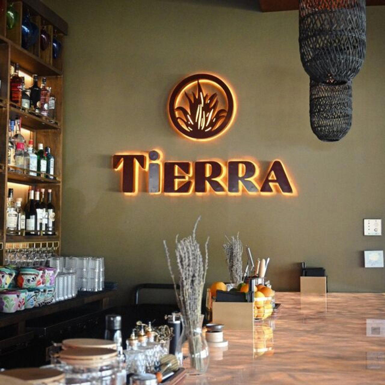 Tierra restaurant in Davie, United States