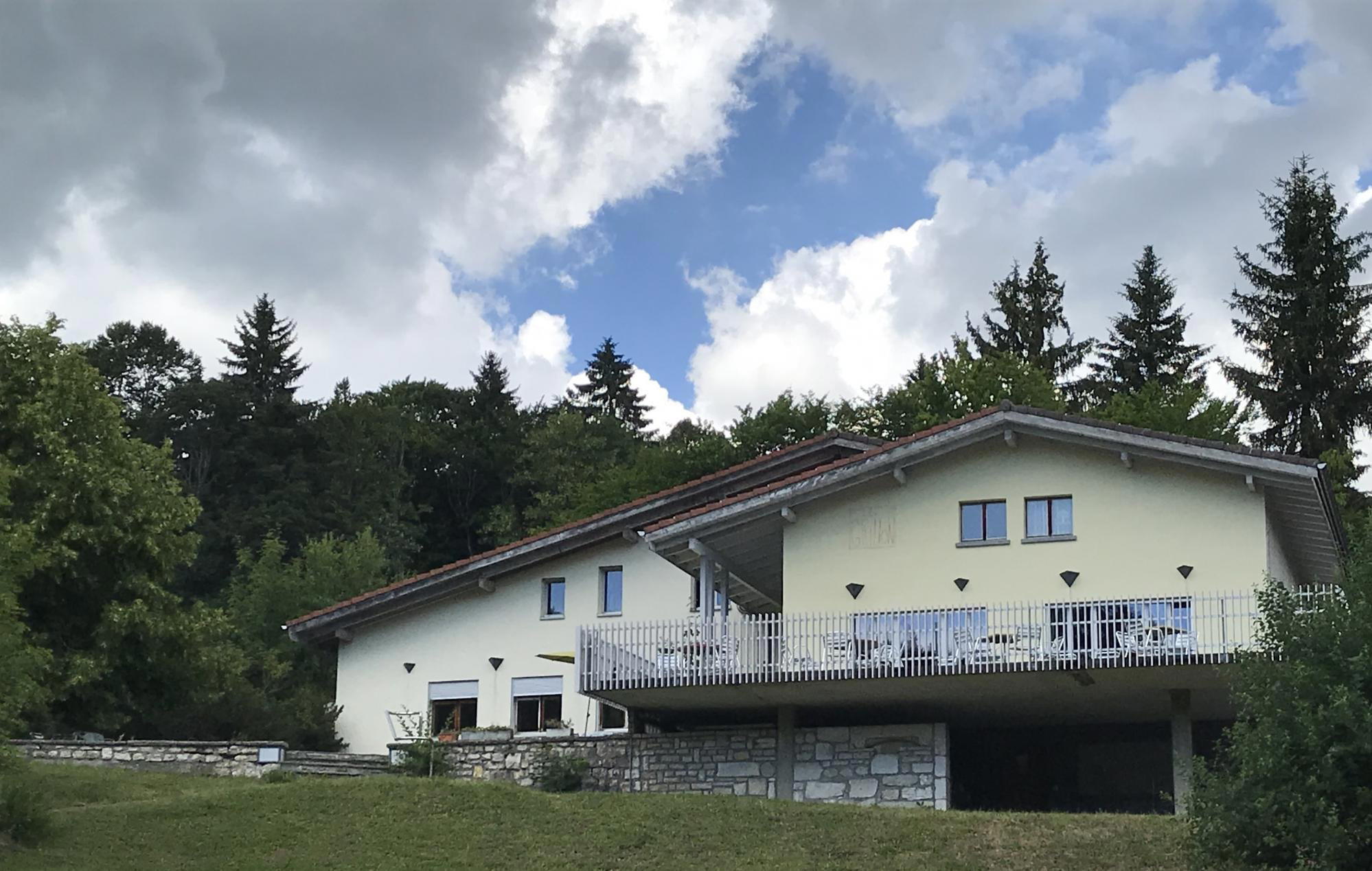 Le Grillon restaurant in Les Pres D Orvin, Switzerland