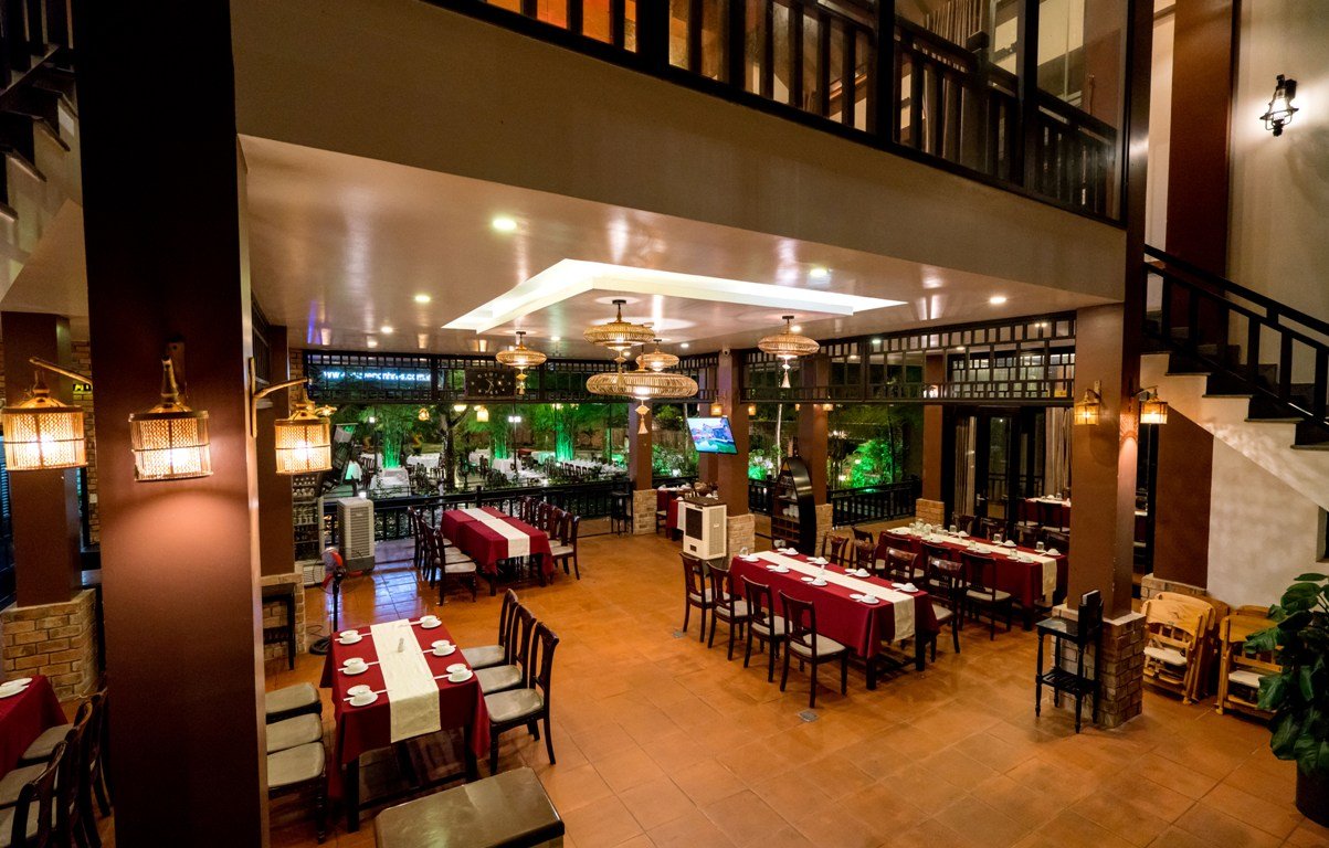 Duyên Anh Restaurant, Phu Vang, Vietnam