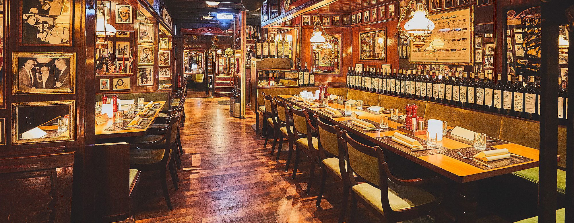 Old Commercial Room, Restaurant in Hamburg
