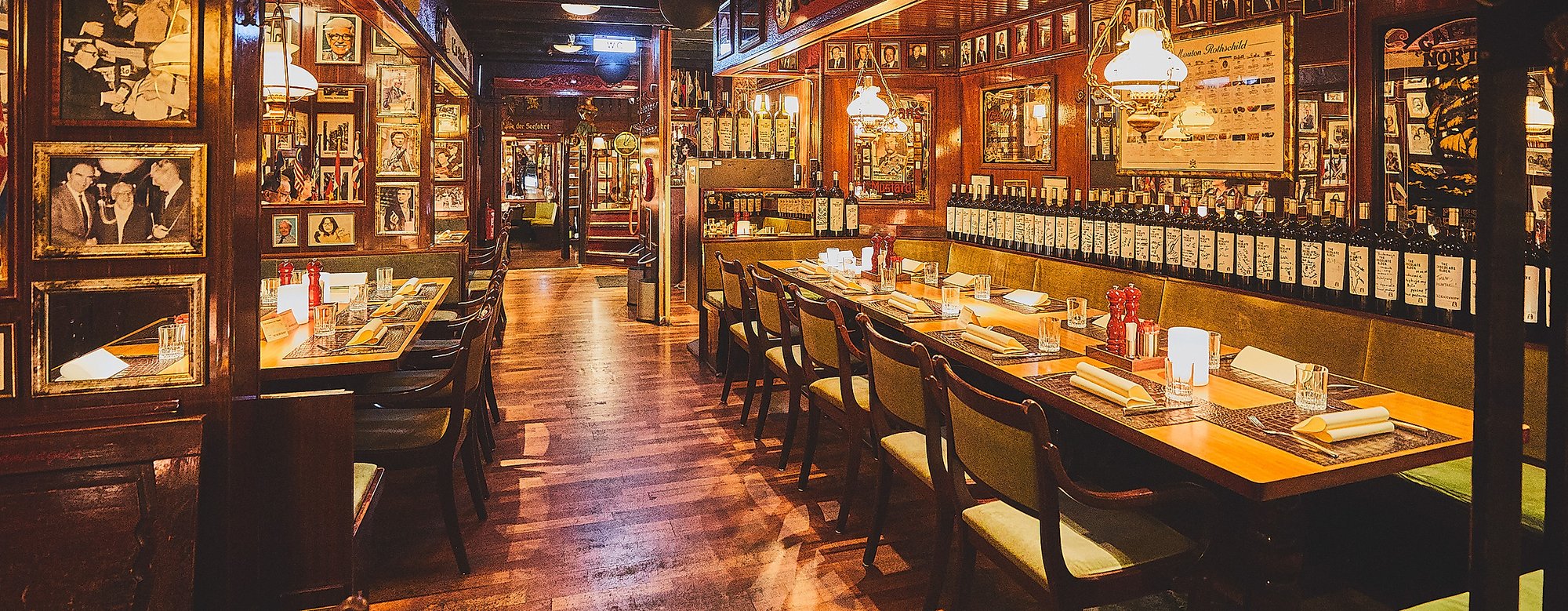 Old Commercial Room restaurant in Hamburg, Germany
