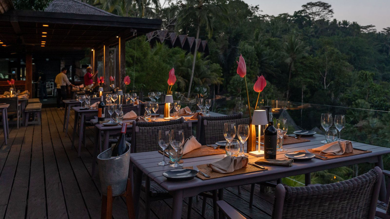 The Upper Deck Restaurant, Restaurant in Ubud