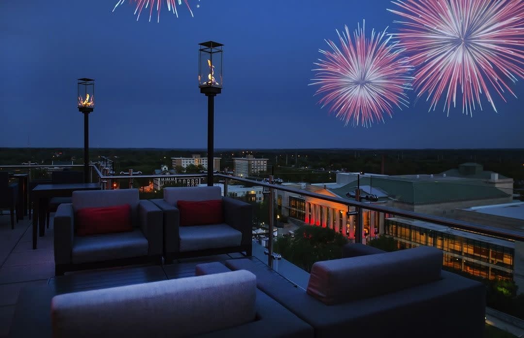 Tenth & Terrace restaurant in Raleigh, United States