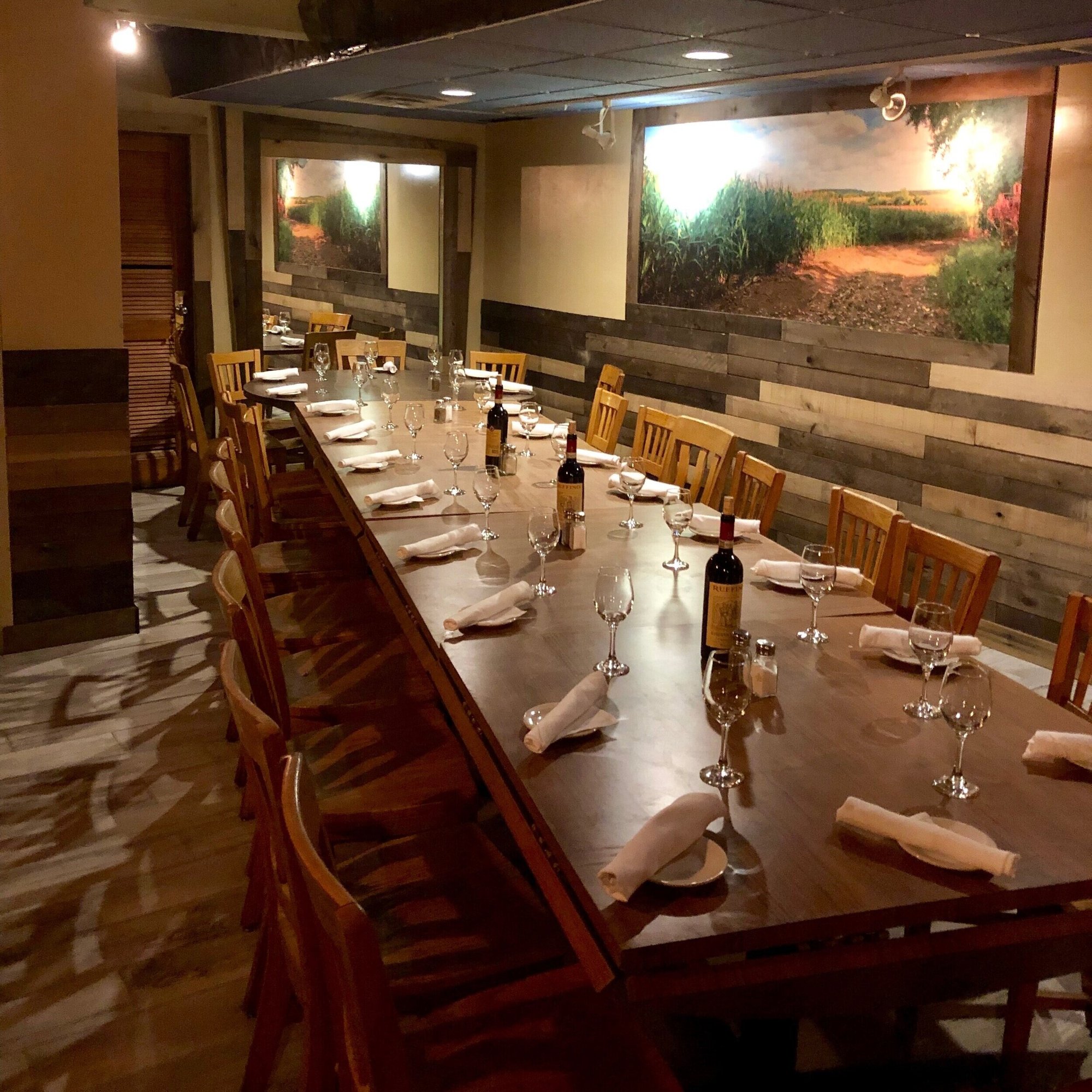 The Elbow Room, West Hartford, United States