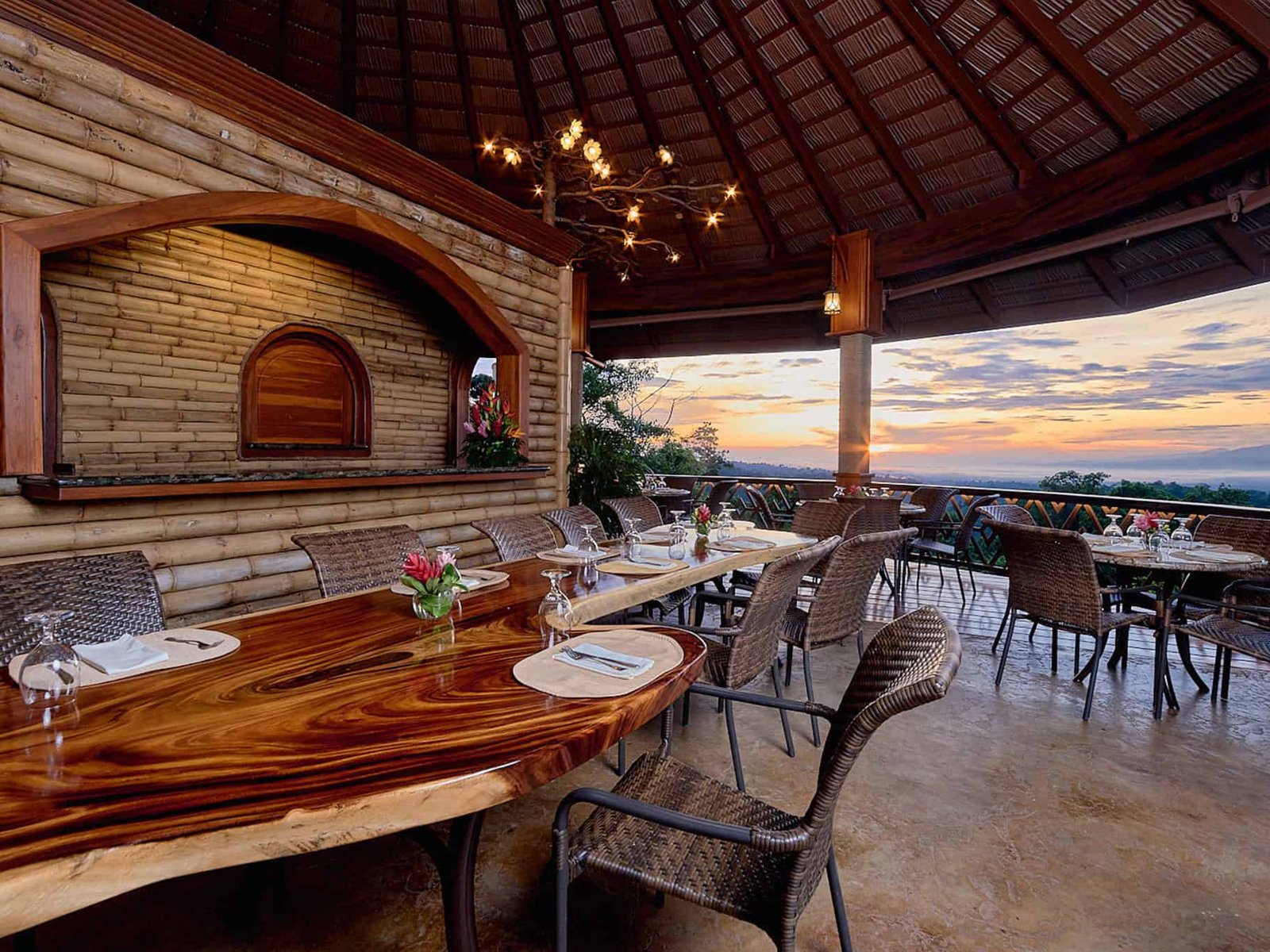Tree Tops Grill