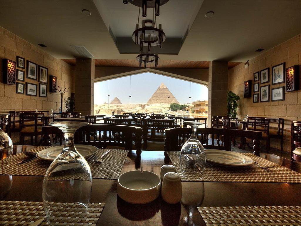 Abou Shakra (ابو شقرة) restaurant in Al Haram, Egypt