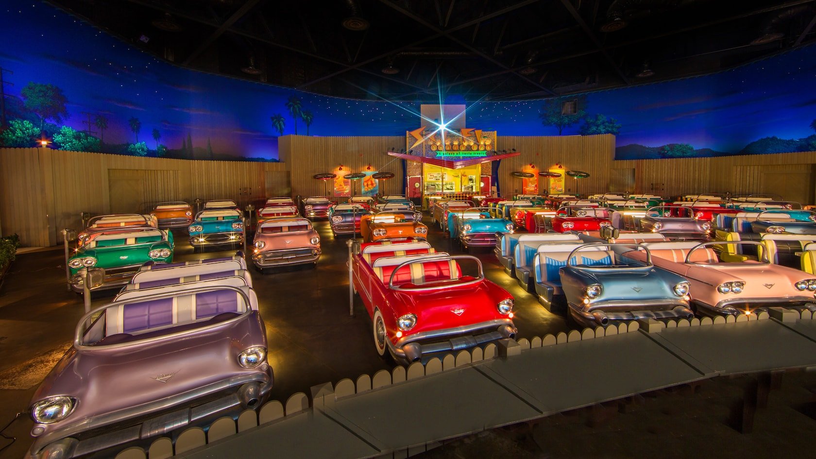 Sci-Fi Dine-In Theater, Restaurant in Orlando