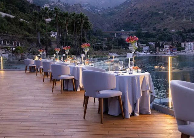 Nui Restaurant, Restaurant in Taormina
