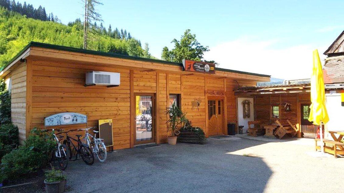Hirschgehege Hauser restaurant in Lobmingtal, Austria