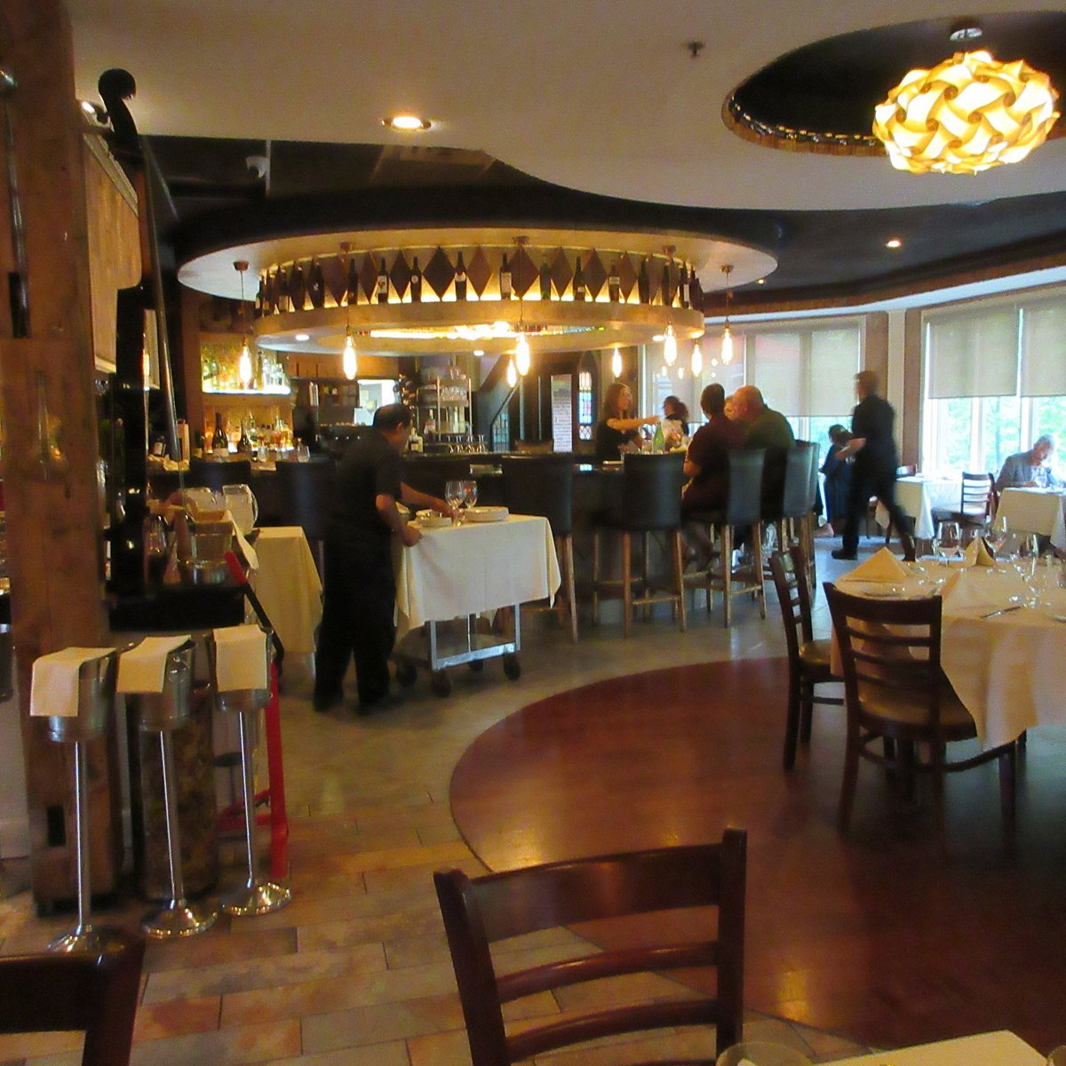 Silver Thorns Restaurant