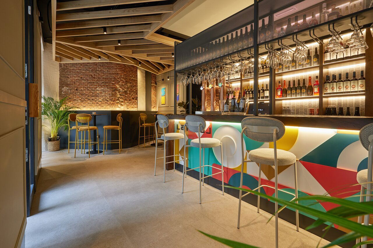 Lateral Milaneses, Restaurant in Madrid