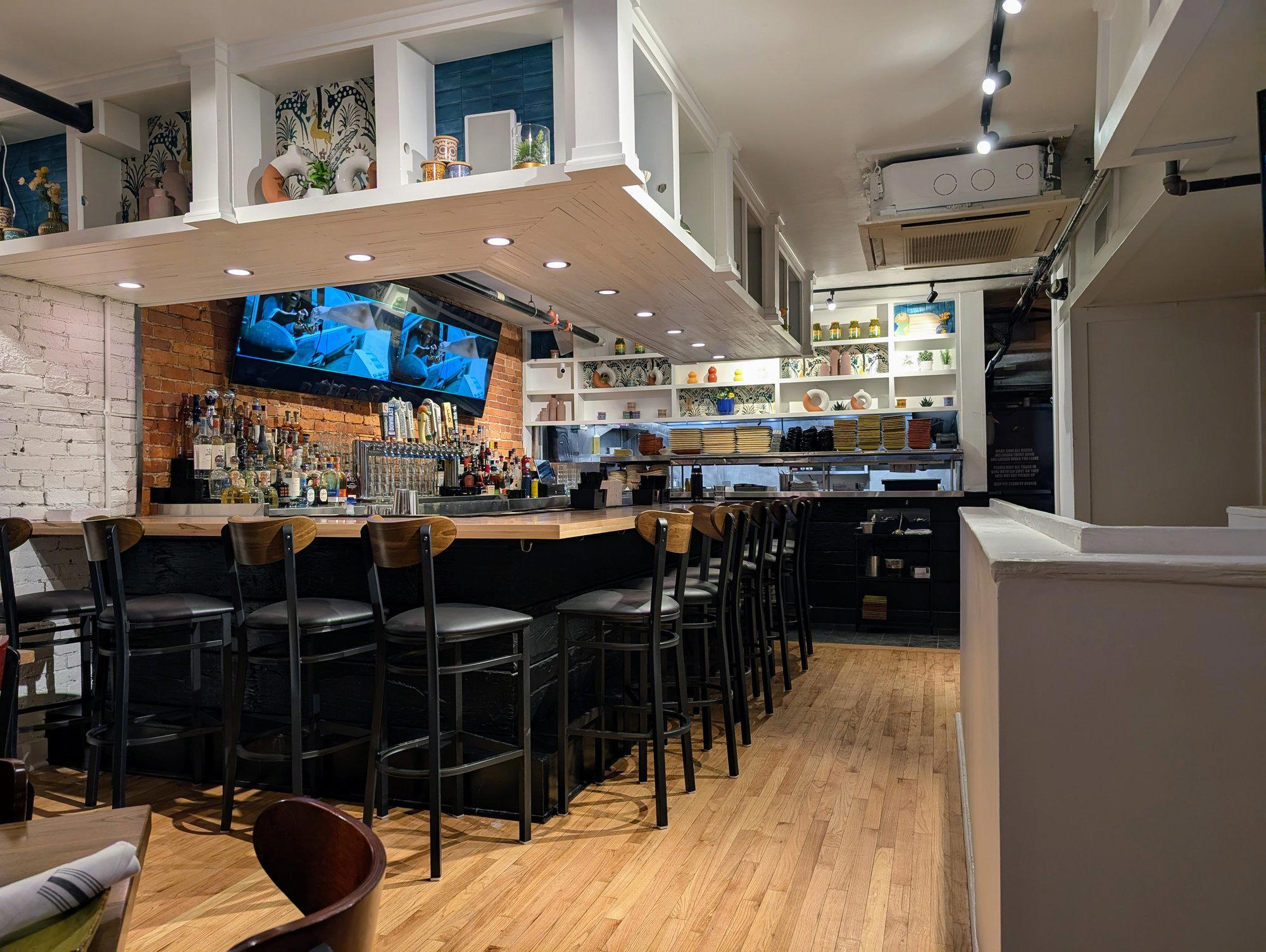 Lopez 44 restaurant in Chagrin Falls, United States