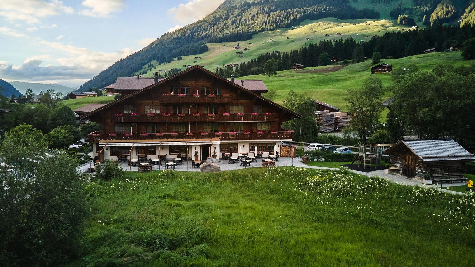 Restaurant Alpenland restaurant in Lauenen, Switzerland
