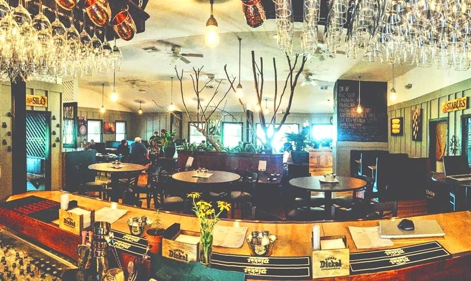 Backwoods Crossing, Restaurant in Tallahassee