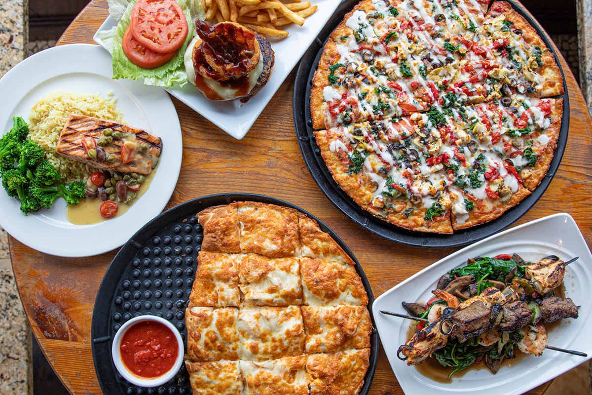 Mediterranean Grill & Pizzeria, Restaurant in Seekonk