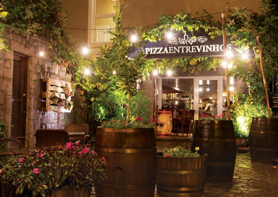 Pizza Entre Vinhos