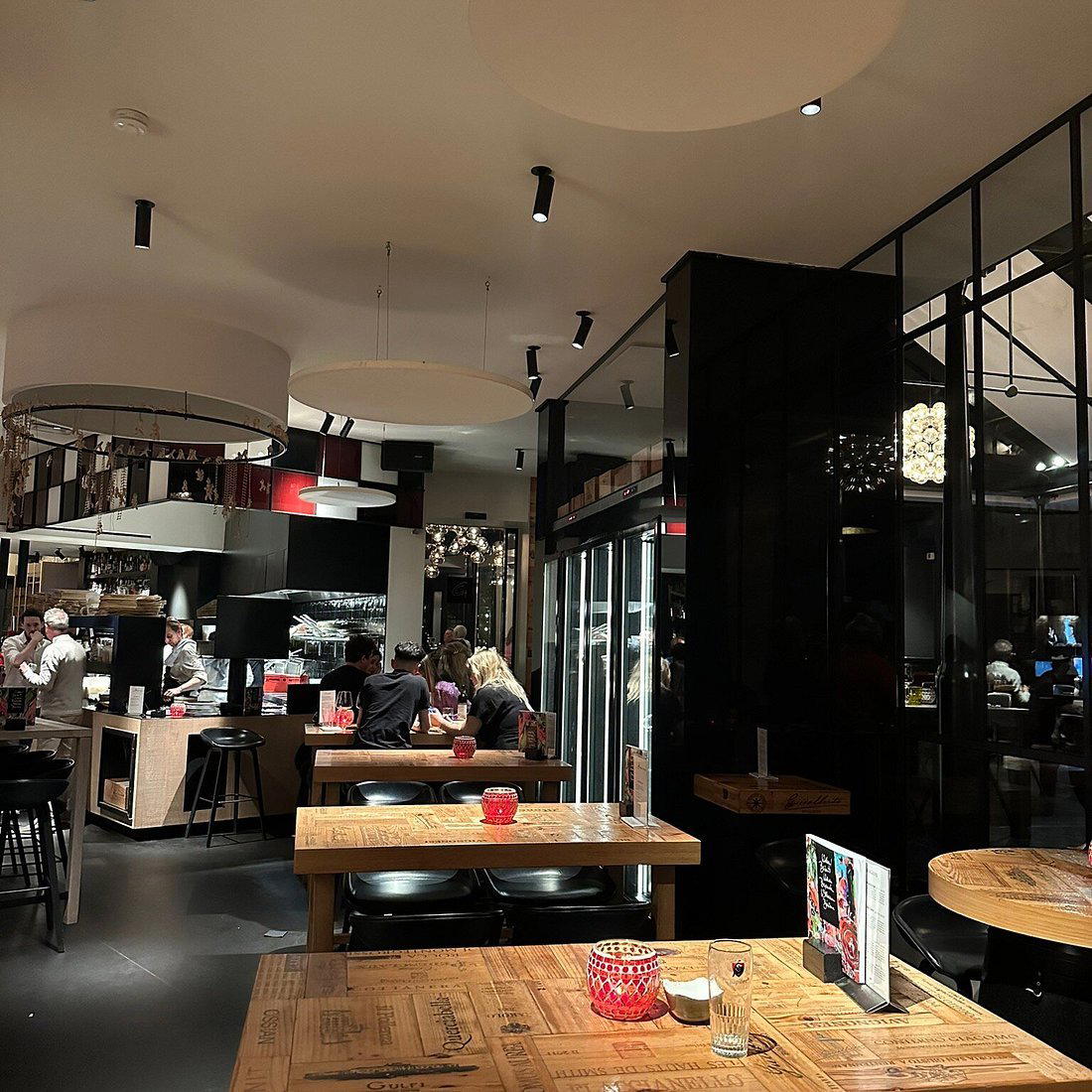L'Aperi Vino restaurant in Hasselt, Belgium