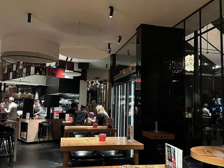 L'Aperi Vino, Hasselt, Belgium