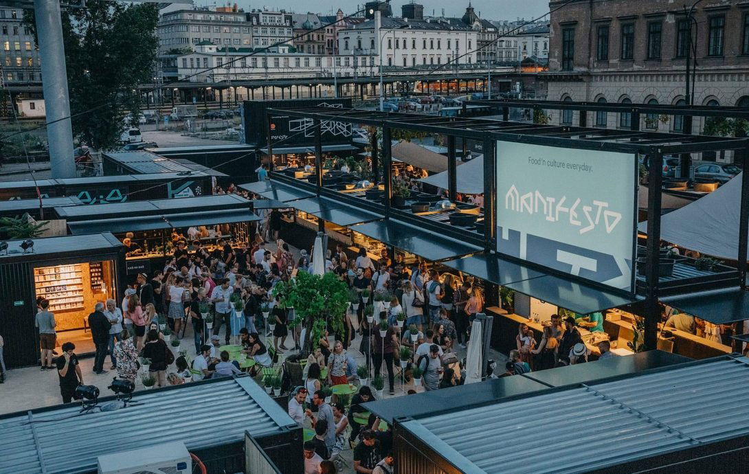 Barva im Manifesto Market, Restaurant in Prague