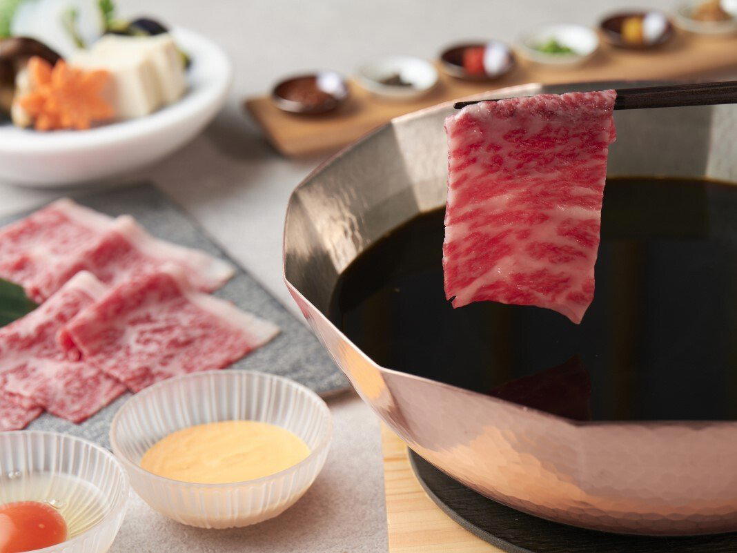 Japanese Restaurant "Ginza Tsuru" Tokyo / Wagyu Shabu-shabu & Sukiyaki restaurant in Tokyo, Japan