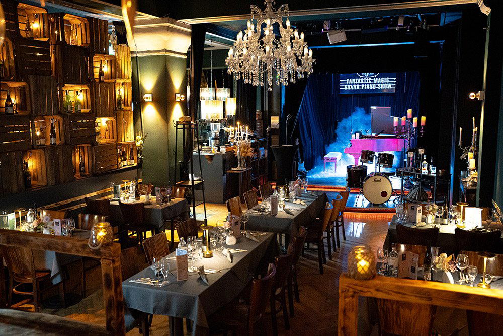 Vorwerck Restaurant - Dine & Show restaurant in Berlin, Germany