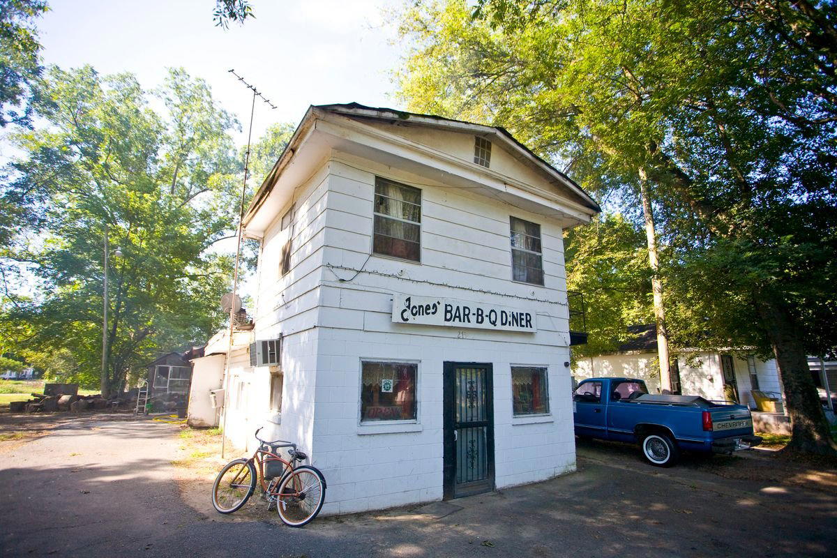 Jones Bar-B-Q Diner restaurant in Marianna, United States