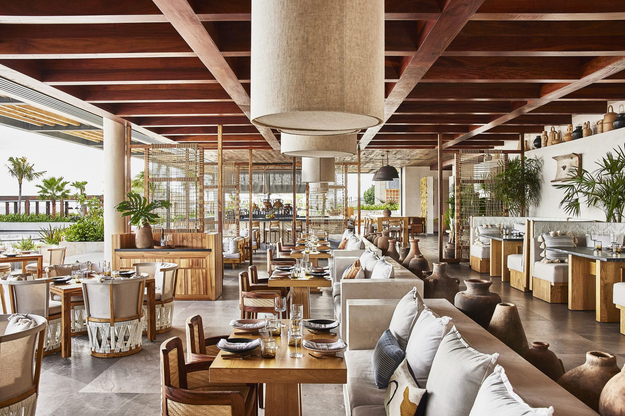 ITZAM, Restaurant in Solidaridad